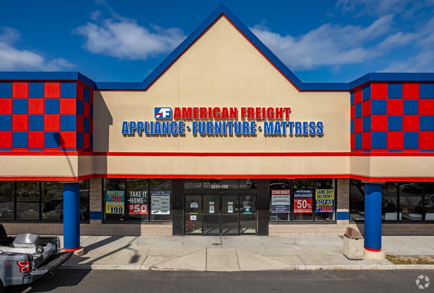 More Photos Of 11141 US Highway 19, Clearwater Unknown For Lease