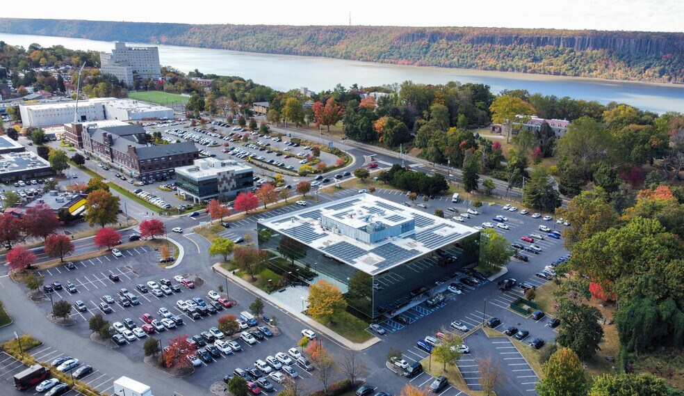 More Photos Of 1 Executive Blvd, Yonkers Office For Lease