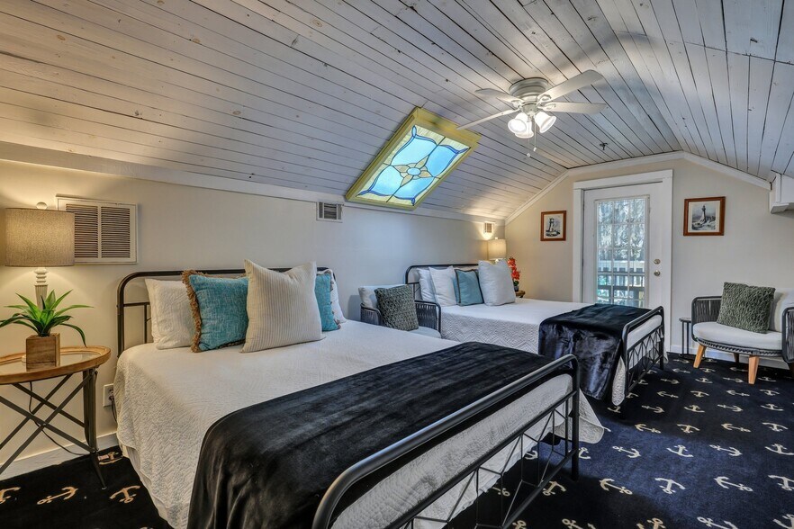 More Photos Of 24 Van Horne Ave, Tybee Island Hospitality For Sale