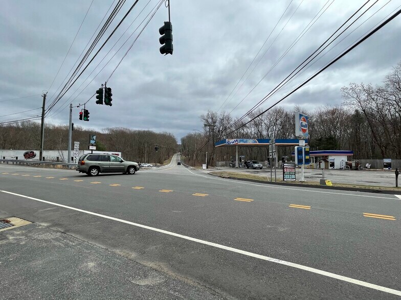 More Photos Of 1531 Route 163, Oakdale Auto Repair For Sale