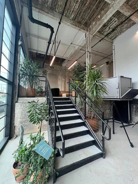 More Photos Of 565 Northside Dr, Atlanta Coworking Space