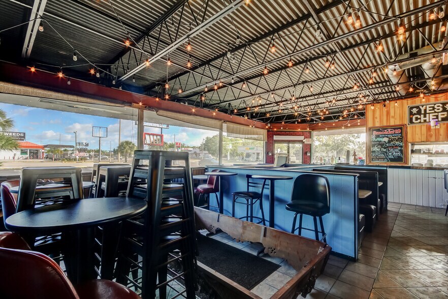 More Photos Of 3090 34th St N, Saint Petersburg Restaurant For Lease