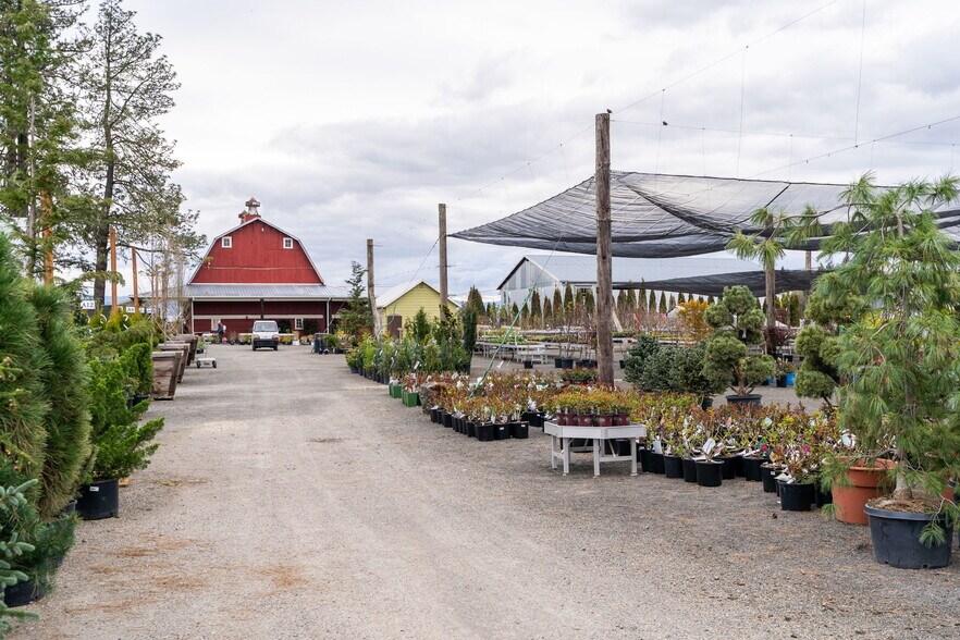 More Photos Of 1355 N Barlow St, Cornelius Winery Vineyard For Sale