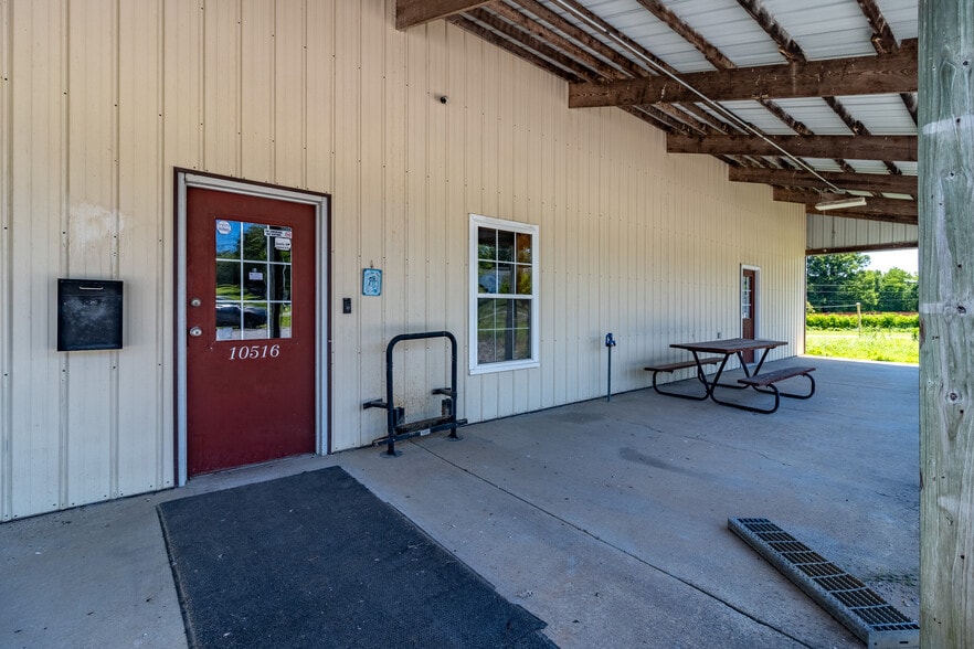 More Photos Of 10516 Highway 58, Ooltewah General Retail For Sale