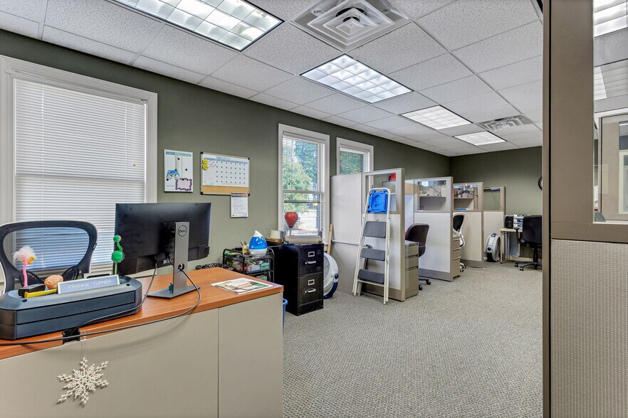 More Photos Of 280 Commonwealth Dr, Greenville Bank For Sale