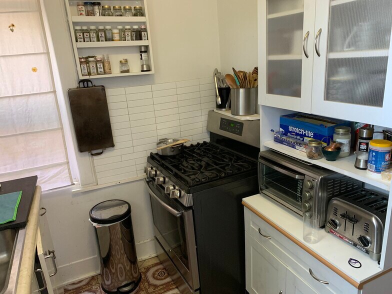 More Photos Of 616 Mamaroneck Ave, Mamaroneck Apartments For Sale