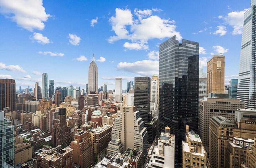 More Photos Of 622 Third Ave, New York Office For Lease