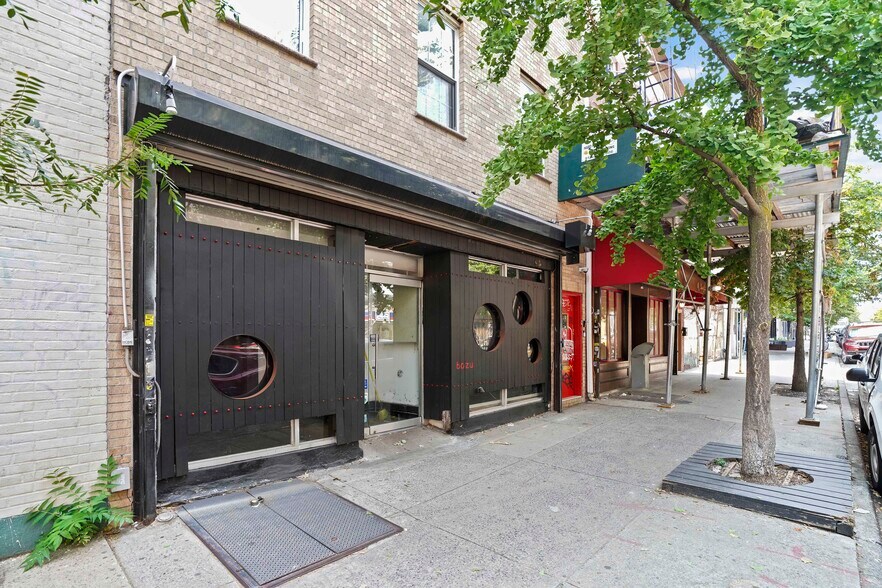 More Photos Of 296 Grand St, Brooklyn Apartments For Lease