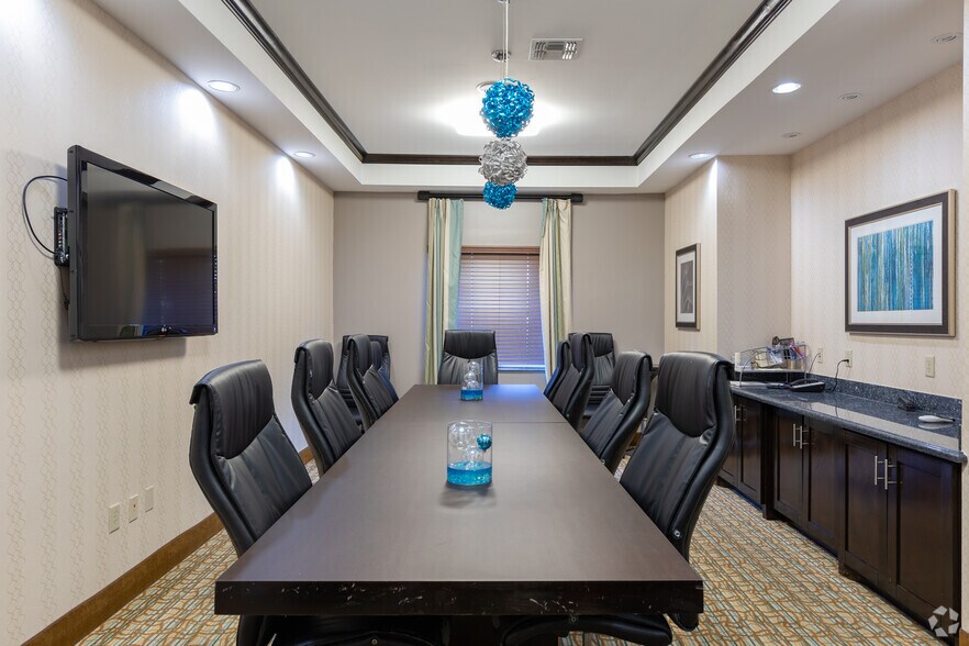 More Photos Of 9120 West Rd, Houston Hotel For Sale