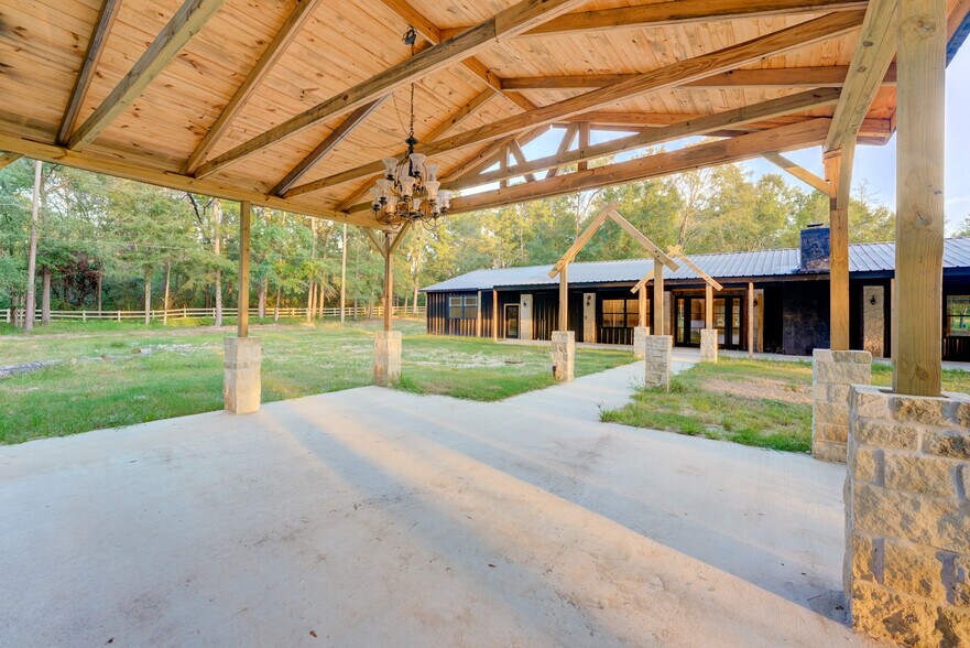 More Photos Of 19323 Belleau Wood Dr, Humble Flex For Sale