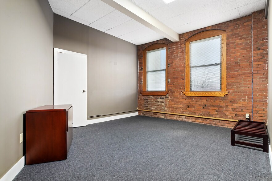 More Photos Of 34 Depot St, Pittsfield Medical For Sale