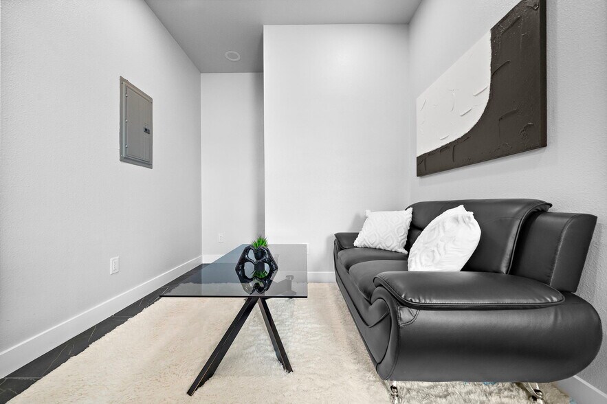 More Photos Of 801 Broadway St, Galveston Apartments For Sale