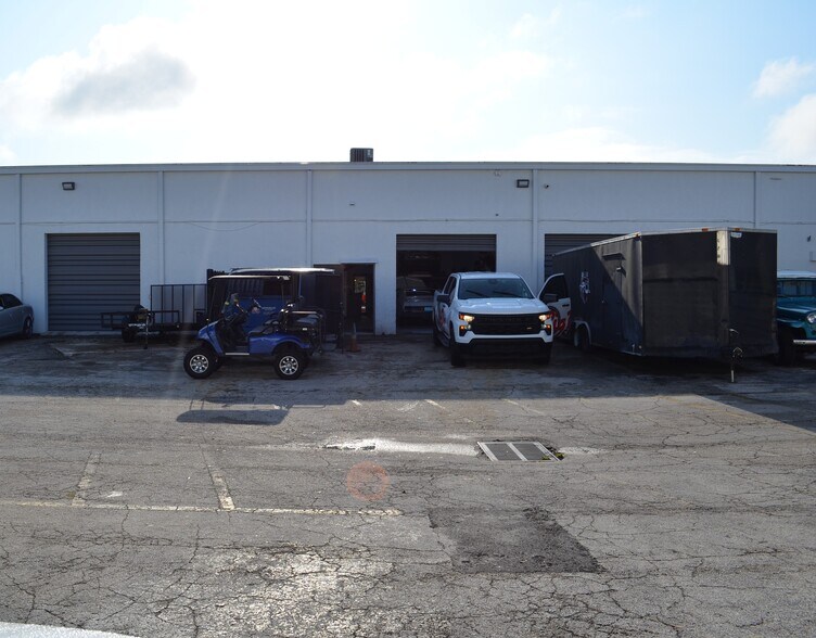 More Photos Of 5349-5371 N Nob Hill Rd, Sunrise Office For Sale