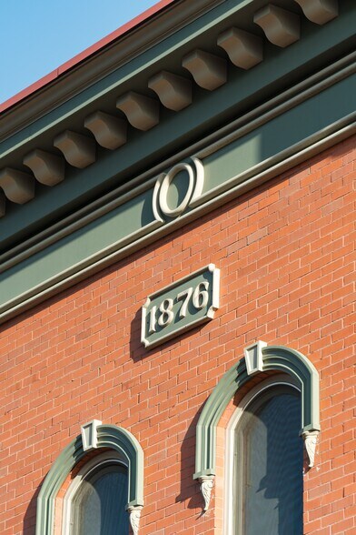 More Photos Of 1212 Pearl St, Boulder Storefront Retail Office For Sale