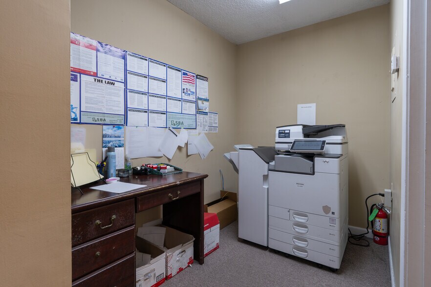 More Photos Of 1859 Avenue of America, Monroe Serviced Offices For Sale