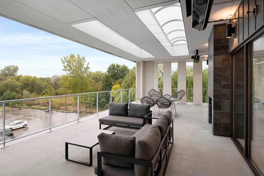 More Photos Of 4600 W 77th St, Edina Unknown For Lease