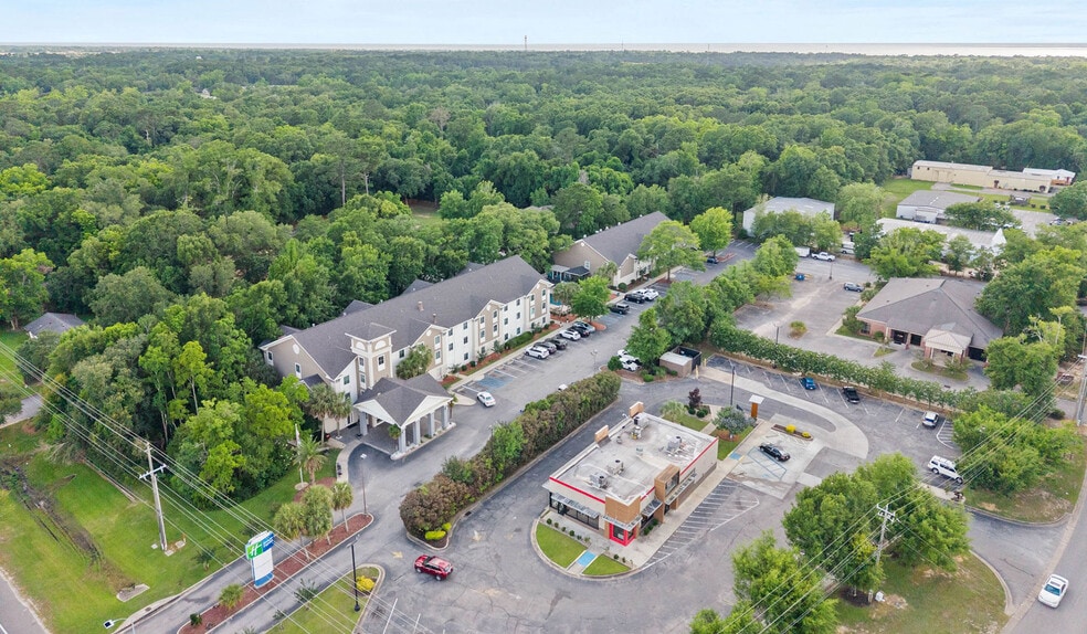 More Photos Of 19751 S Greeno Rd, Fairhope Hotel For Sale
