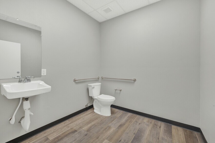 More Photos Of 3556 FM 78, McQueeney Unknown For Lease