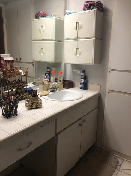 More Photos Of 1020 Jackson Keller Rd, San Antonio Apartments For Sale