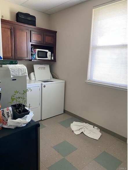 More Photos Of 2107 Forest Ave, Chico Office For Sale