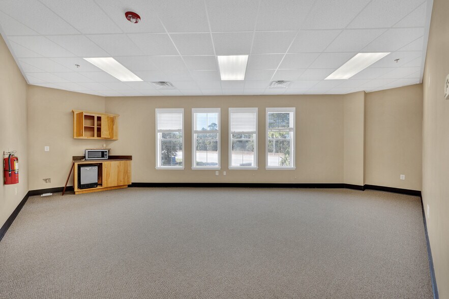 More Photos Of 2030 Wambaw Crk, Charleston Storefront Retail Office For Sale