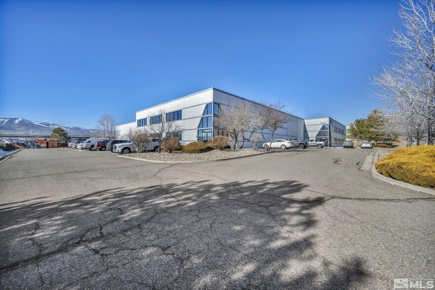 More Photos Of 3535 Arrowhead Dr, Carson City Manufacturing For Lease
