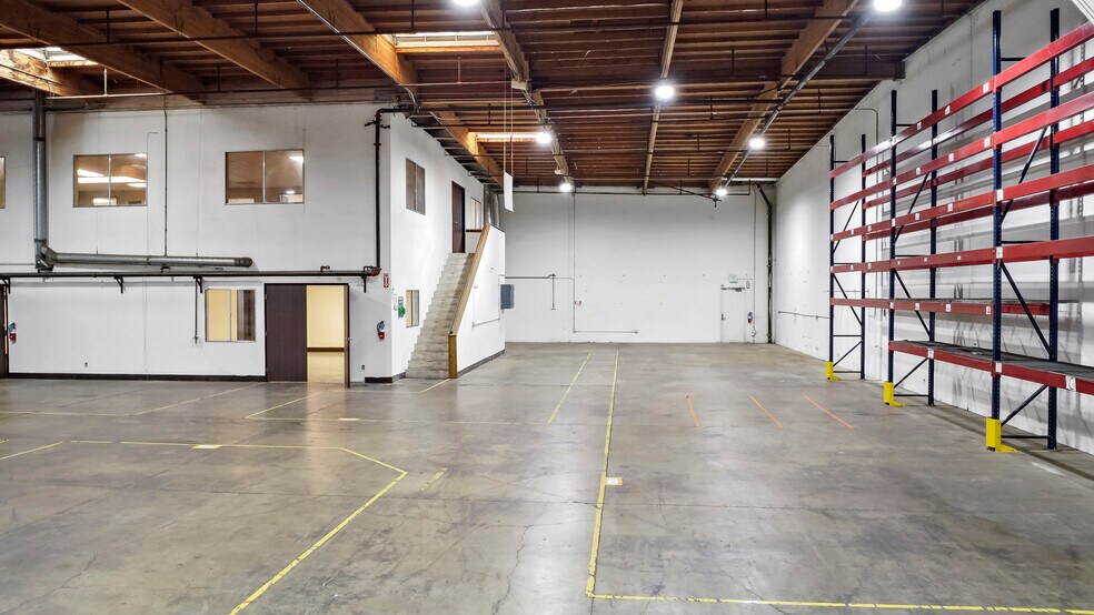 More Photos Of 1461 S Balboa Ave, Ontario Warehouse For Lease