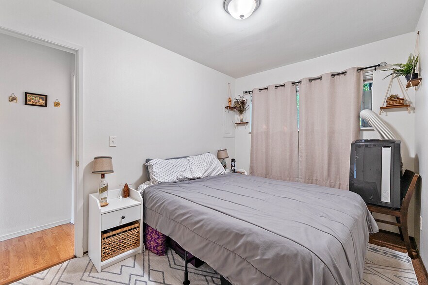 More Photos Of 816-818 SE Nehalem St, Portland Manufactured Housing Mobile Home Park For Sale