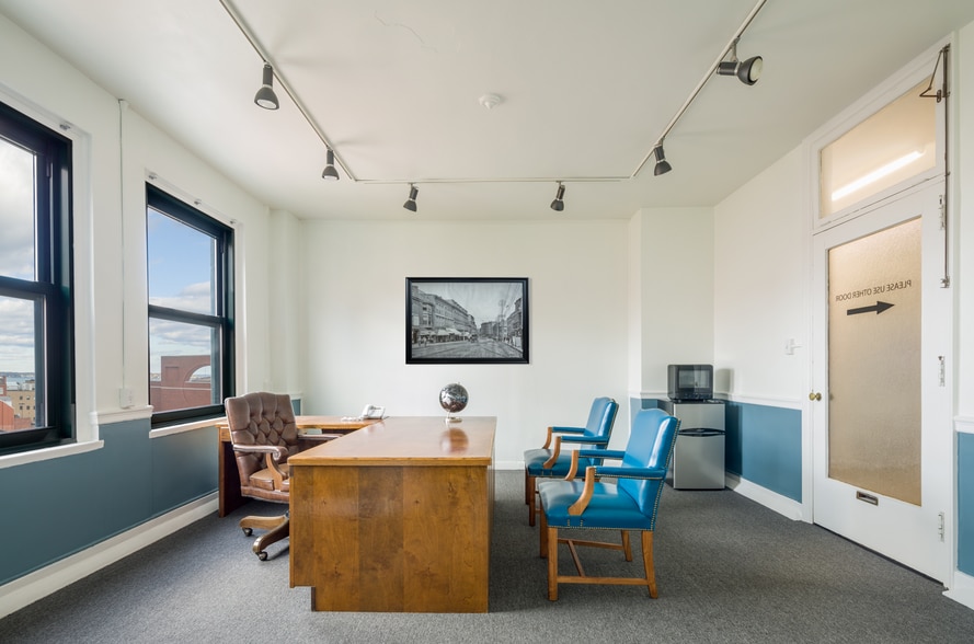 More Photos Of 609-615 Congress St, Portland Loft Creative Space For Sale