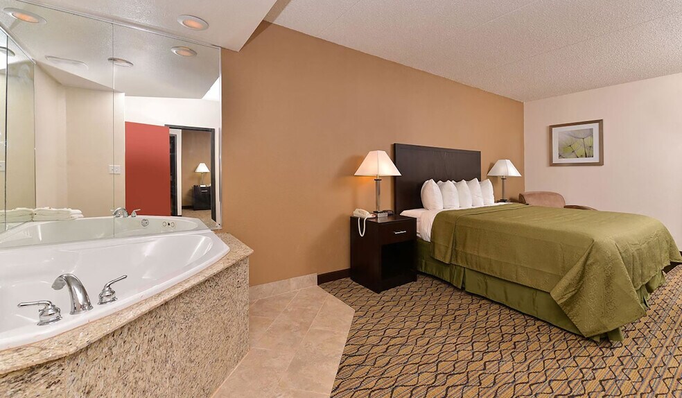 More Photos Of 5200 Lincoln Hwy, Matteson Hotel For Sale