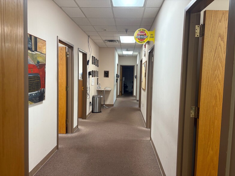 More Photos Of 22290 Timberlake Rd, Lynchburg Warehouse For Lease