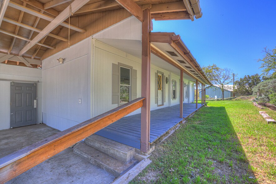 More Photos Of 200 Peggs Pl, Canyon Lake Specialty For Sale