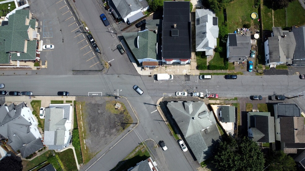 More Photos Of 501 Chestnut St, Dunmore Storefront Retail Residential For Sale