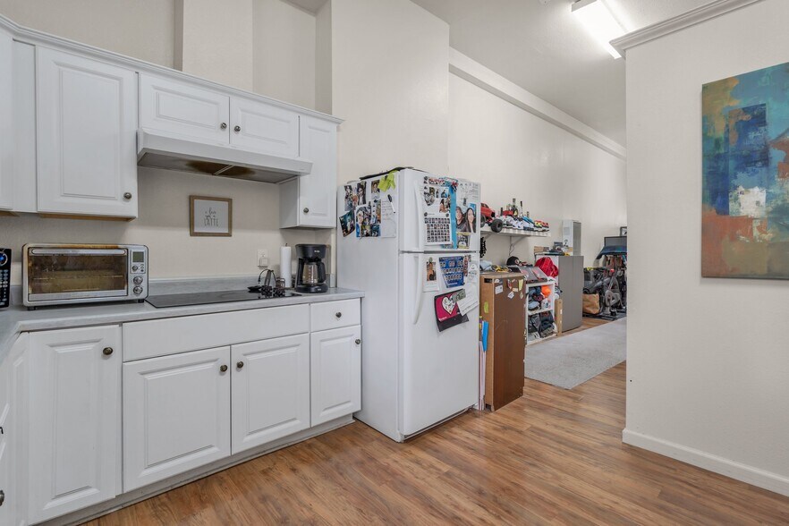 More Photos Of 524-528 1st St, Rodeo Apartments For Sale