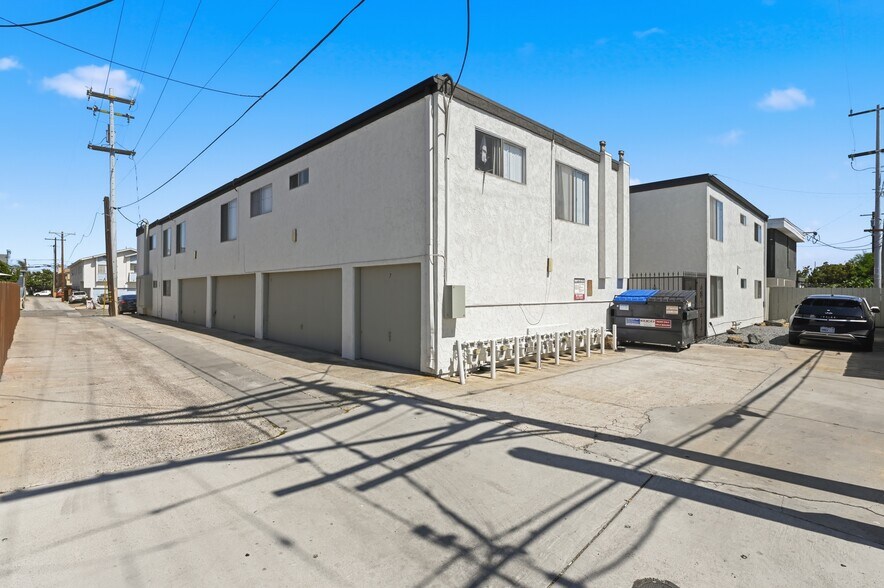 More Photos Of 4744 Hawley Blvd, San Diego Apartments For Sale