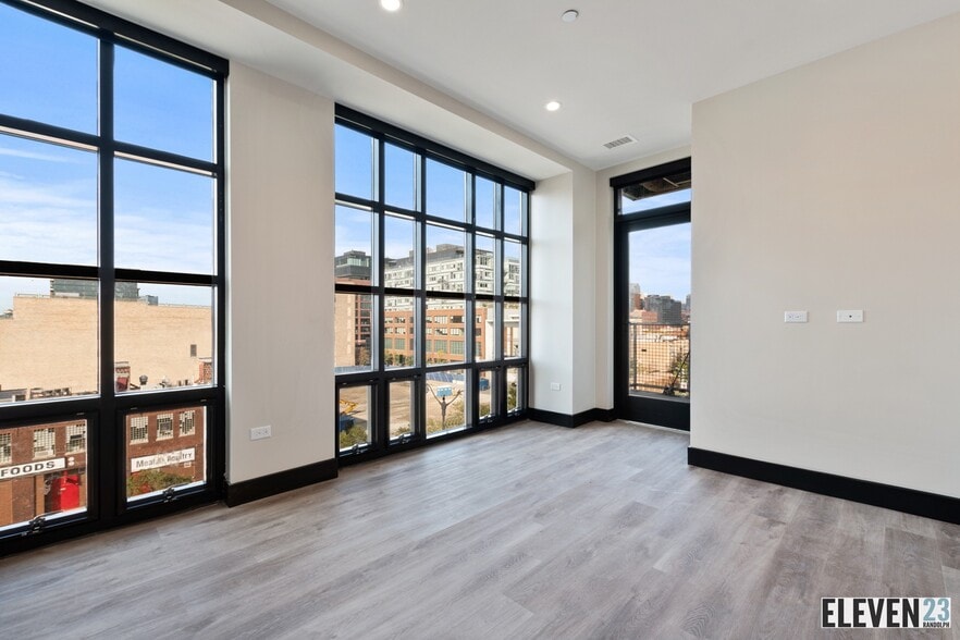 More Photos Of 1123 W Randolph St, Chicago Apartments For Lease