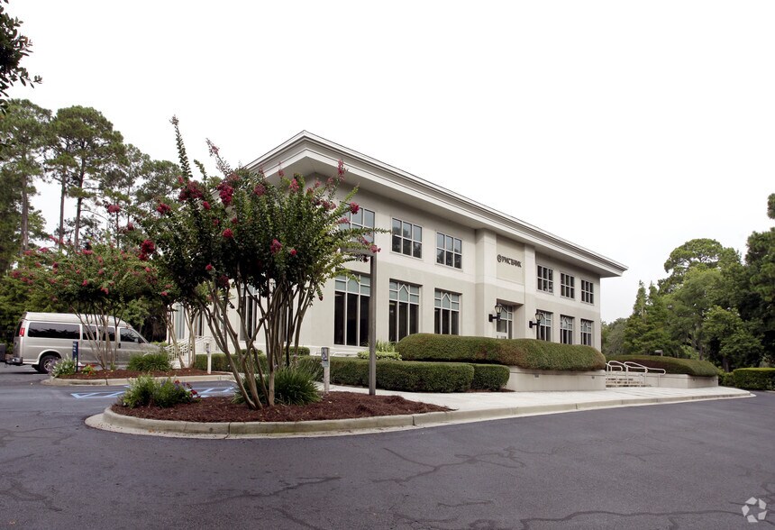 Primary Photo Of 4 Office Way, Hilton Head Island Bank For Sale