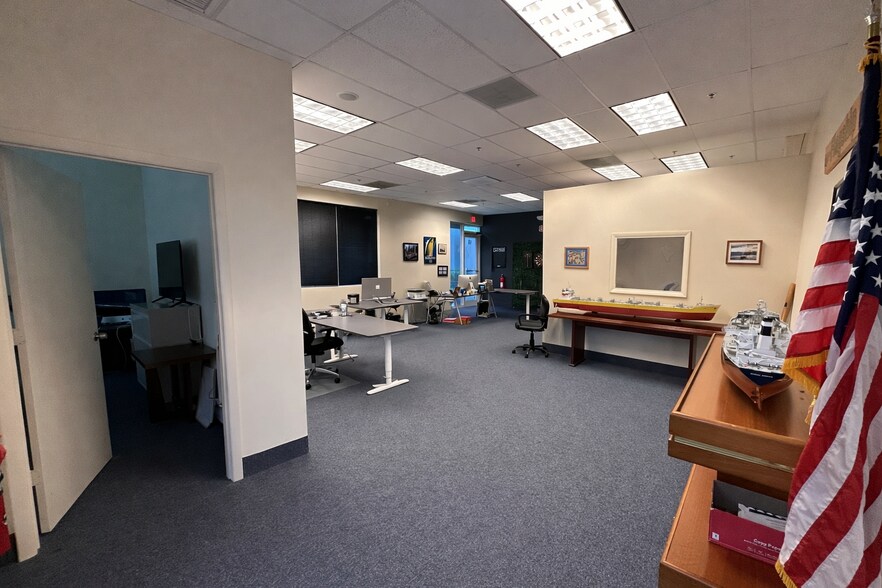 More Photos Of 2860 W State Road 84, Fort Lauderdale Office For Lease
