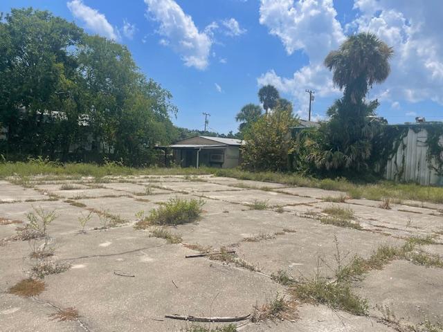 More Photos Of 330 Madison Ave, Daytona Beach Bar For Sale