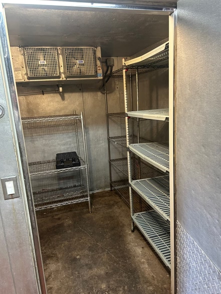 More Photos Of 321 N Main St, Hendersonville Restaurant For Lease