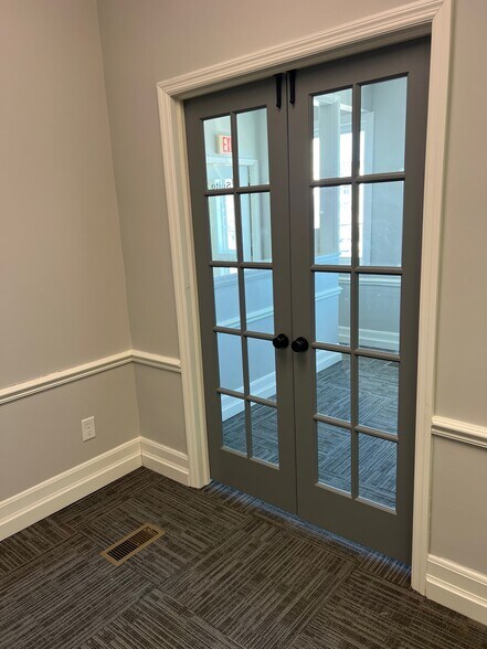 More Photos Of 607 Atlantic Beach Cswy, Atlantic Beach Office Residential For Lease