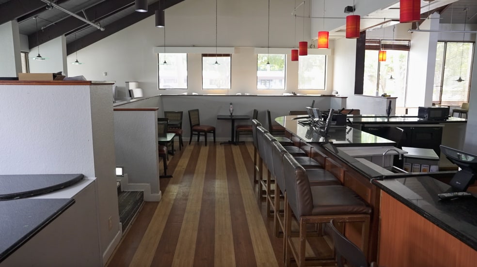 More Photos Of 1901 Palm Beach Lakes Blvd, West Palm Beach Hotel For Lease