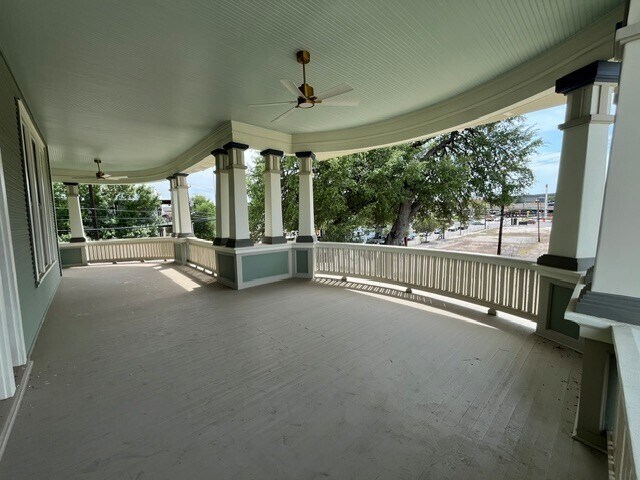 More Photos Of 1606 N Alamo St, San Antonio Office For Lease