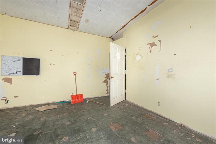More Photos Of 1873 N Gay St, Baltimore Storefront Retail Office For Lease