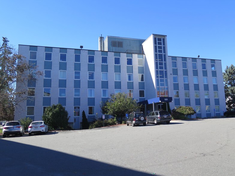 More Photos Of 101 Amesbury St, Lawrence Medical For Lease