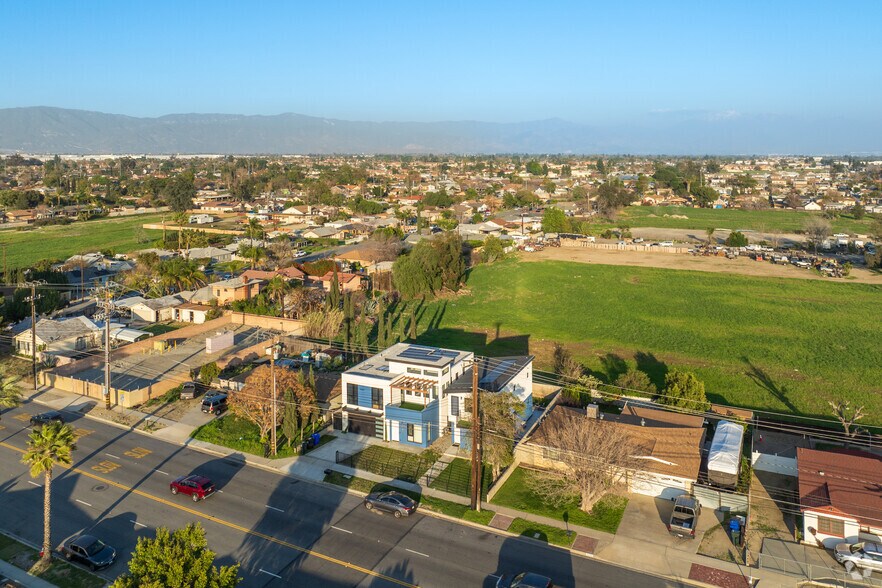 More Photos Of 8019 Alder Ave, Fontana Multifamily For Sale