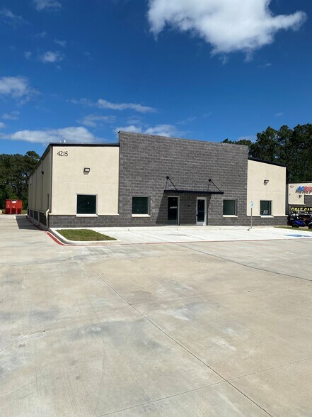 Primary Photo Of 4215 Gulf Fwy, Dickinson Freestanding For Lease