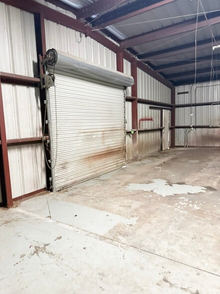 More Photos Of 1424 N Gulf Ave, Crystal River Self Storage For Lease