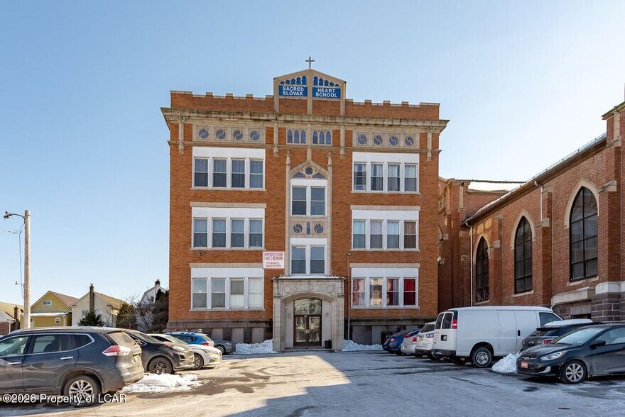 Primary Photo Of 611 N Main St, Plains Apartments For Sale