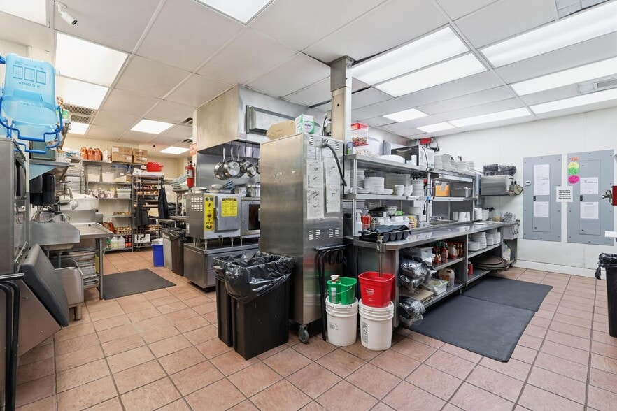 More Photos Of 630 E State Highway 260, Payson Restaurant For Sale